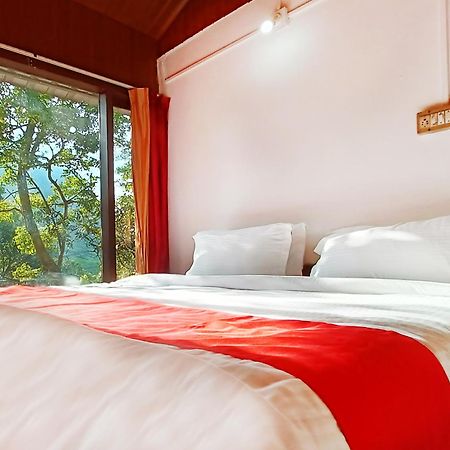 Exotica Holidays Hotel Viripara Екстериор снимка